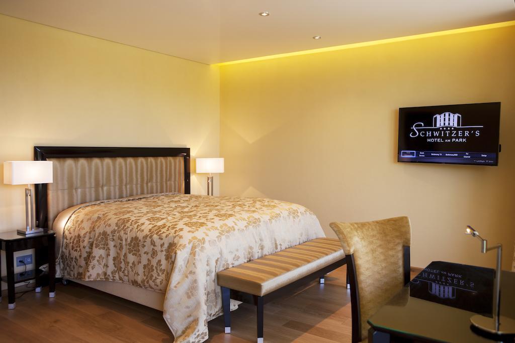 Schwitzer'S Hotel Am Park Waldbronn Room photo